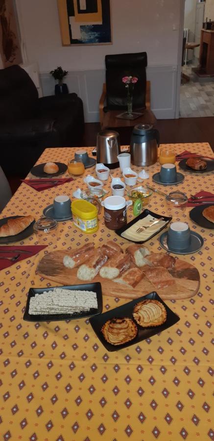La Miramboise, Chambres Et Table D Hotes ミランボー エクステリア 写真