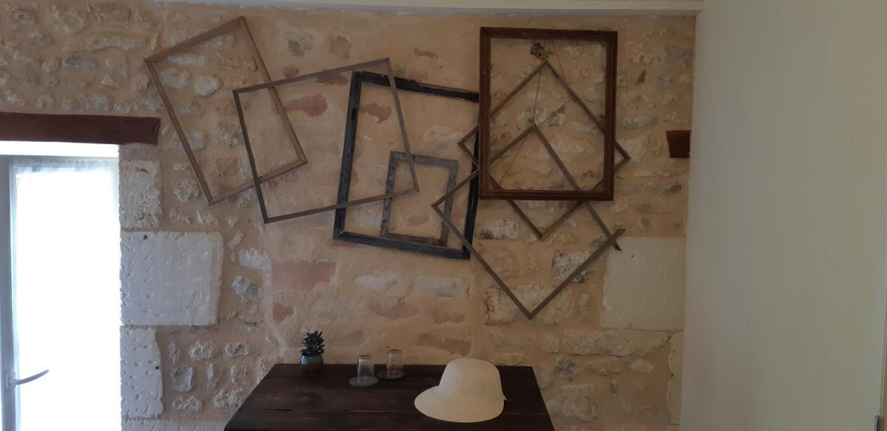 La Miramboise, Chambres Et Table D Hotes ミランボー エクステリア 写真